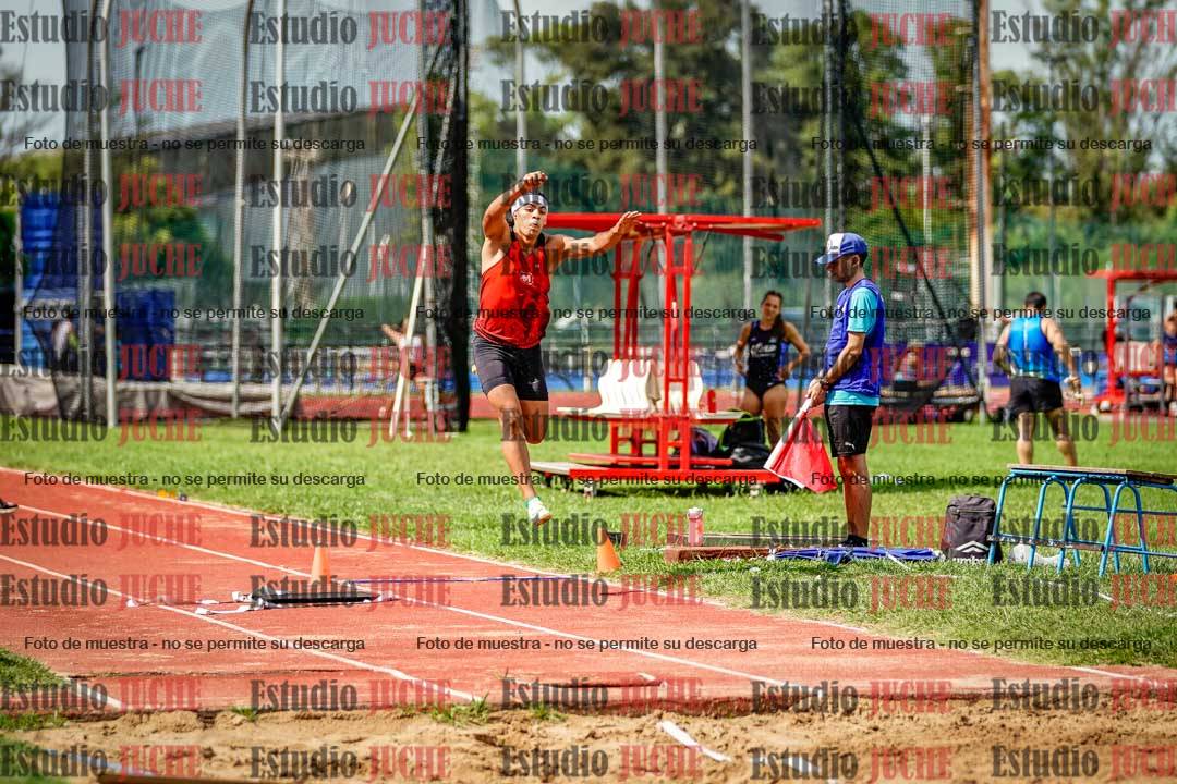 Fotos del salto triple de mujeres y varones