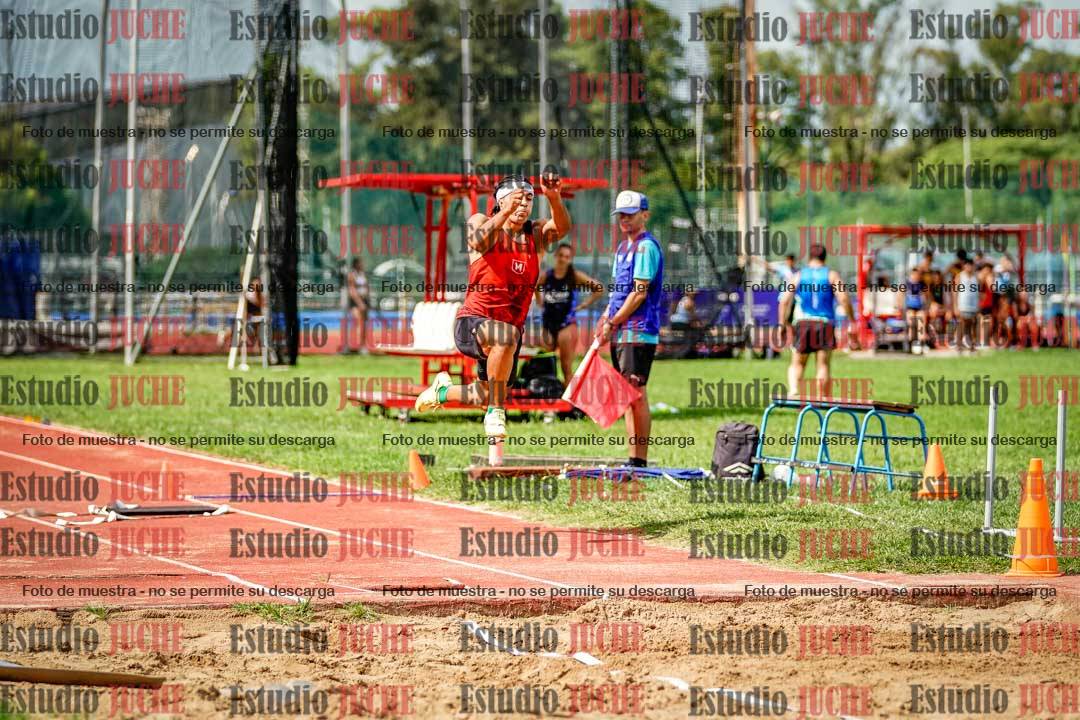 Fotos del salto triple de mujeres y varones