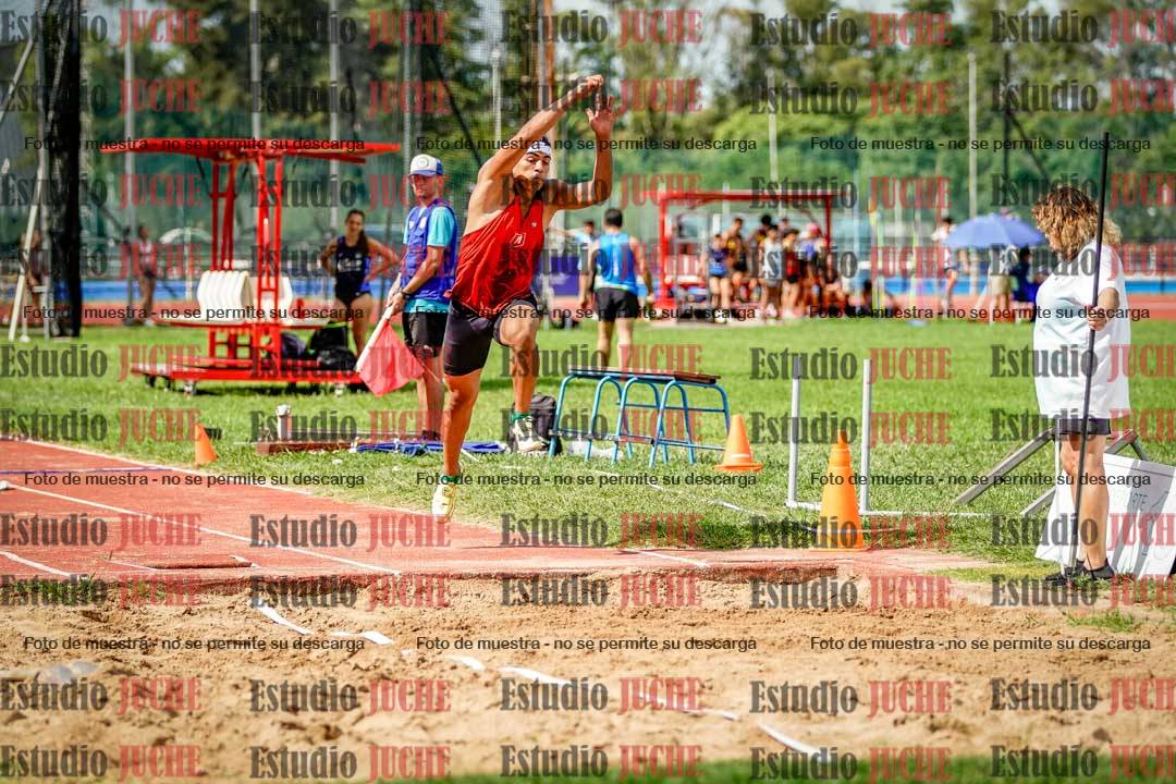 Fotos del salto triple de mujeres y varones