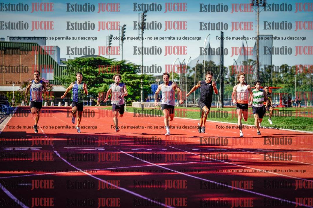 Fotos de los 200 m llanos de varones