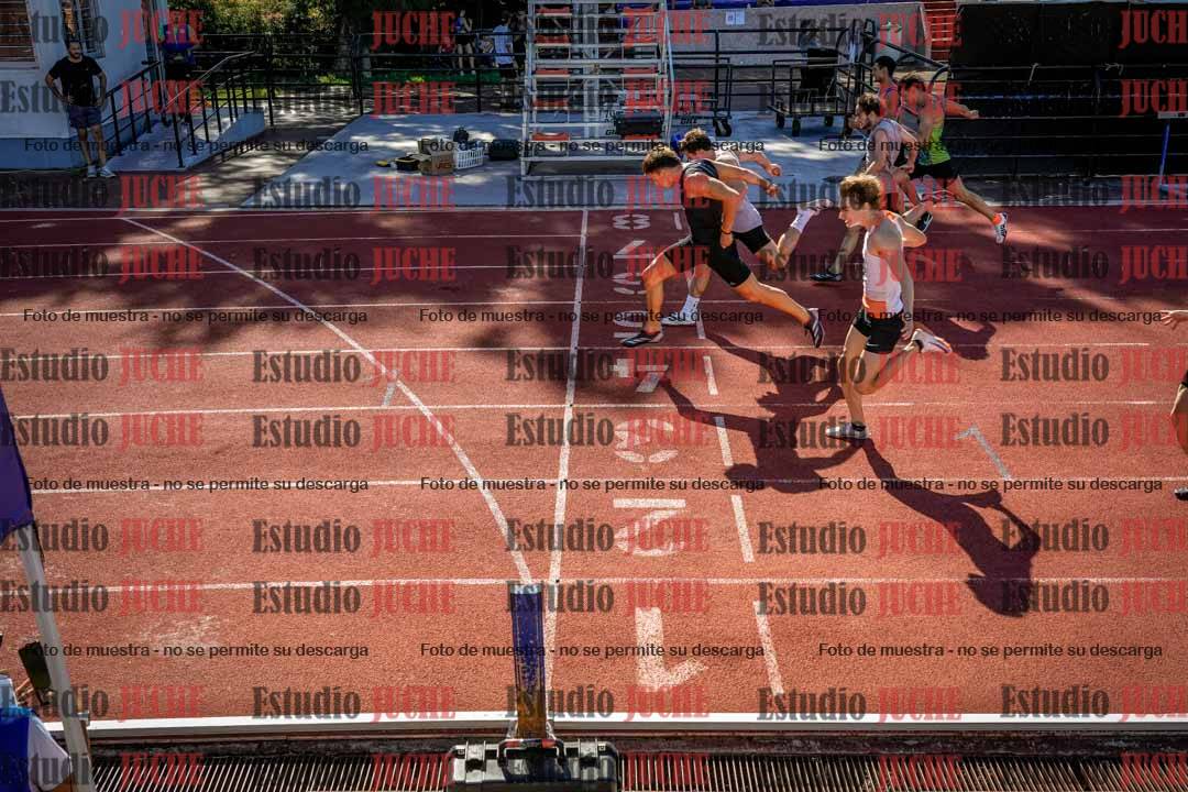 Fotos de los 200 m llanos de varones