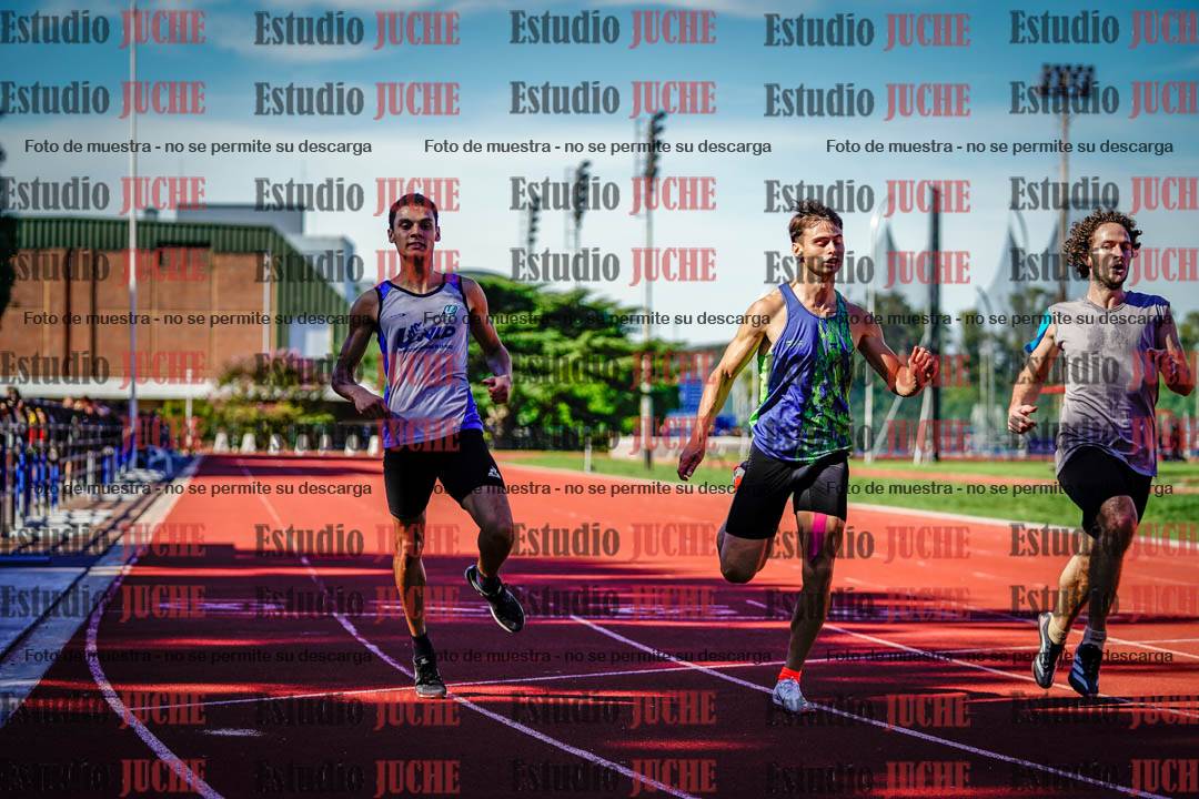Fotos de los 200 m llanos de varones
