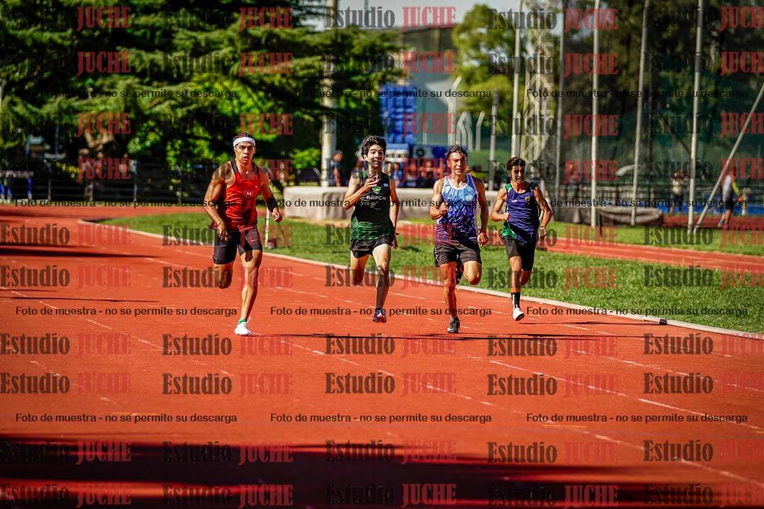 Fotos de los 200 m llanos de varones