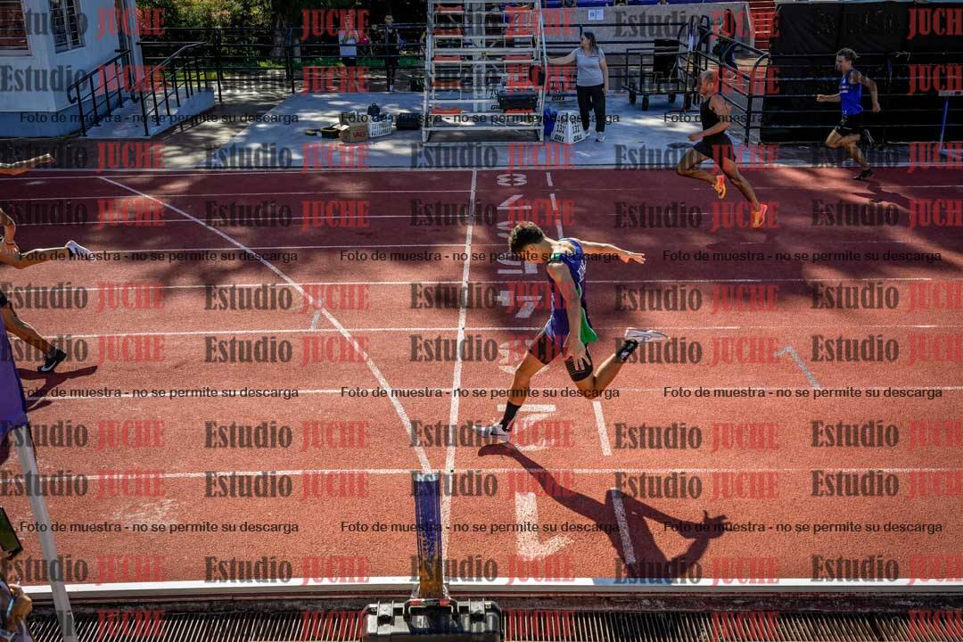 Fotos de los 200 m llanos de varones