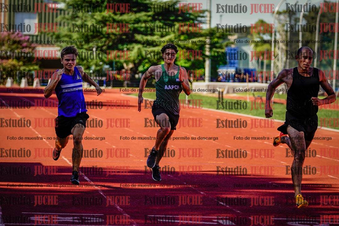 Fotos de los 200 m llanos de varones
