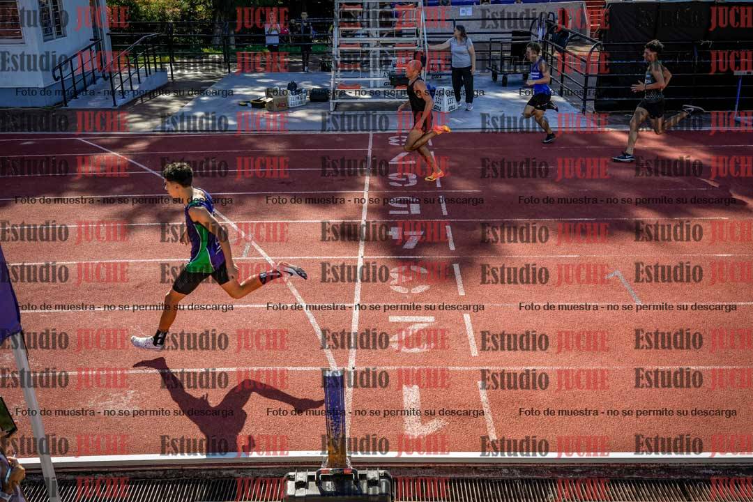 Fotos de los 200 m llanos de varones