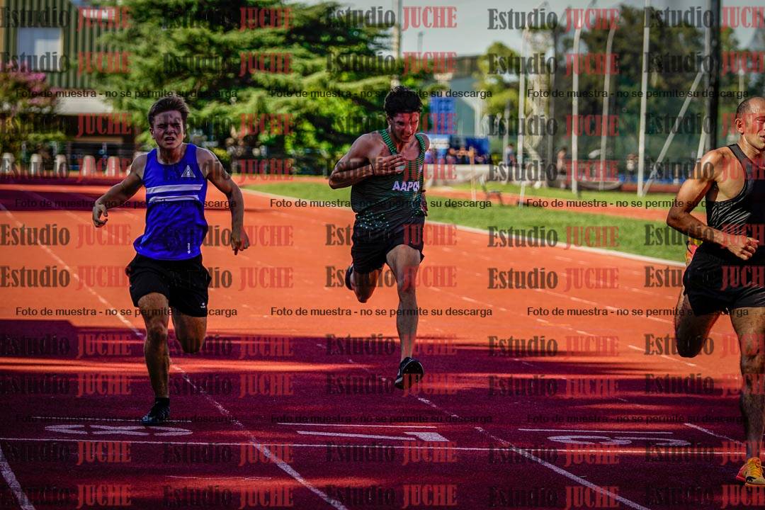 Fotos de los 200 m llanos de varones