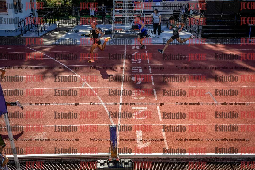 Fotos de los 200 m llanos de varones