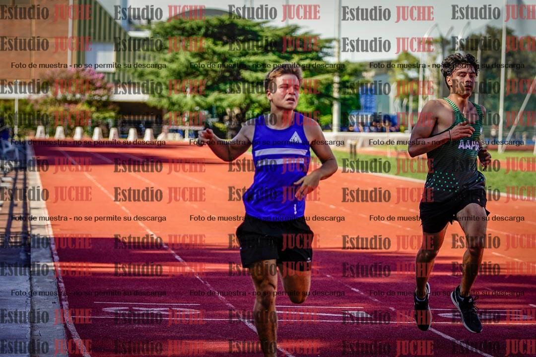 Fotos de los 200 m llanos de varones