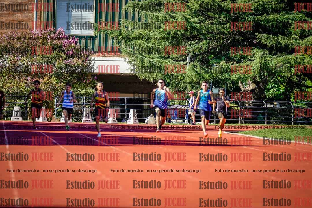 Fotos de los 200 m llanos de varones