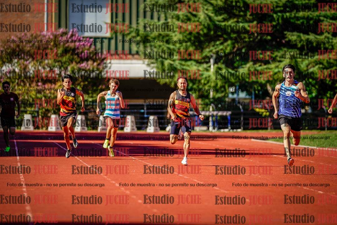 Fotos de los 200 m llanos de varones