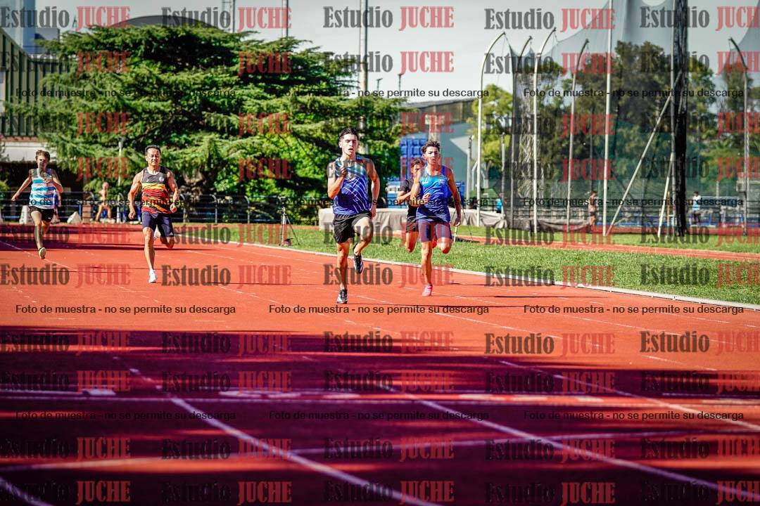 Fotos de los 200 m llanos de varones
