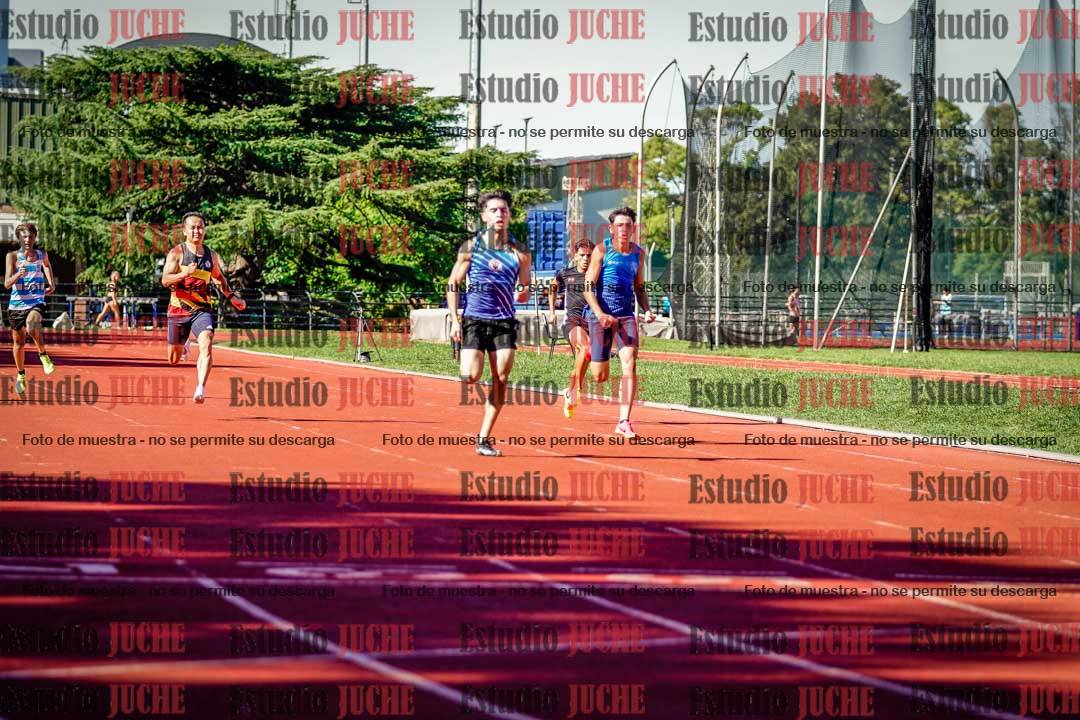 Fotos de los 200 m llanos de varones