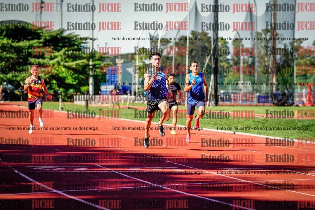 Fotos de los 200 m llanos de varones