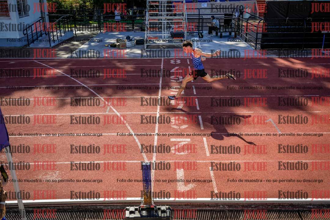 Fotos de los 200 m llanos de varones