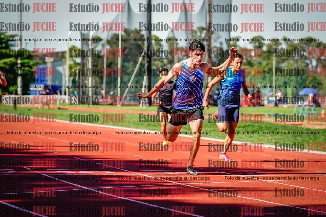 Fotos de los 200 m llanos de varones