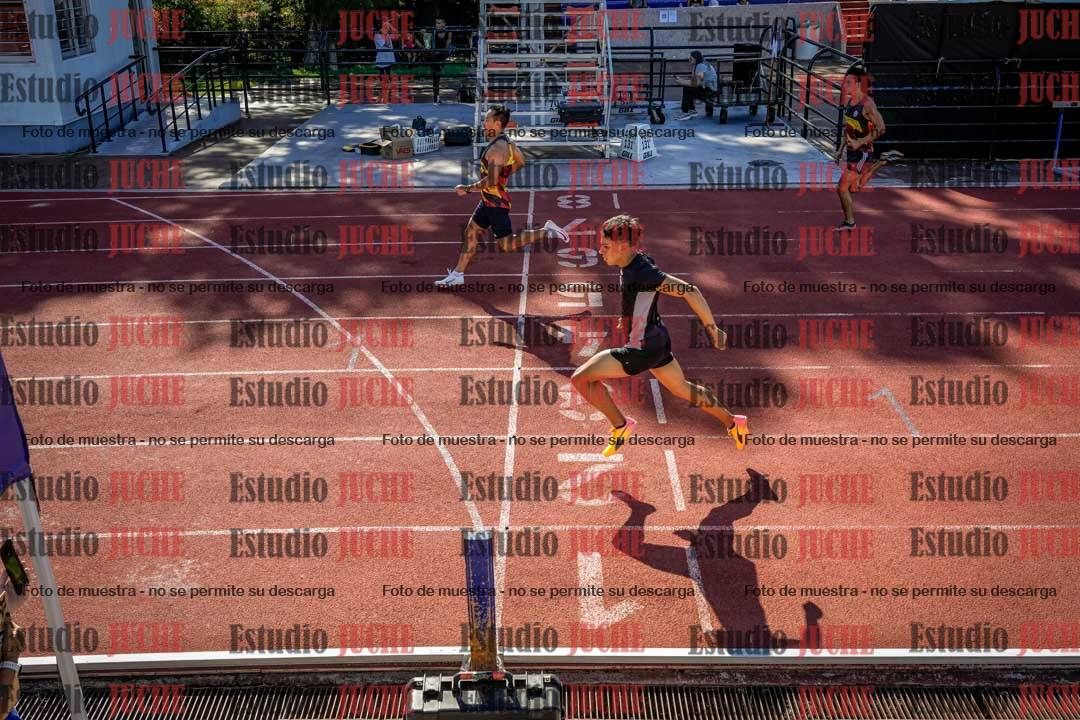 Fotos de los 200 m llanos de varones