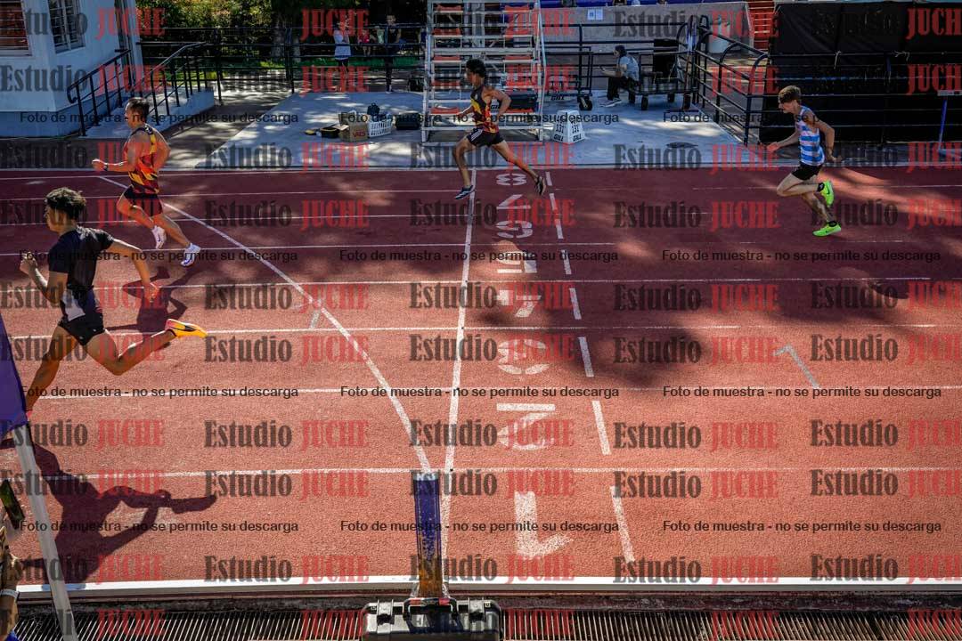 Fotos de los 200 m llanos de varones