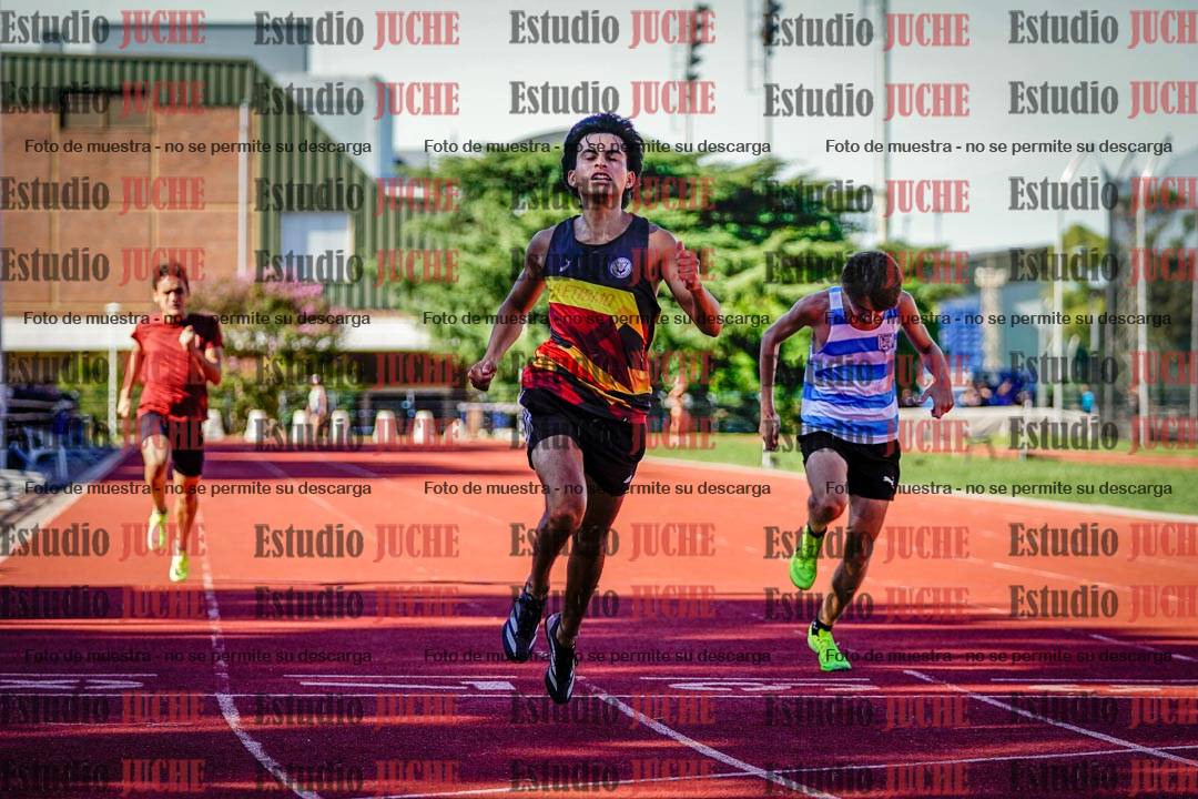 Fotos de los 200 m llanos de varones