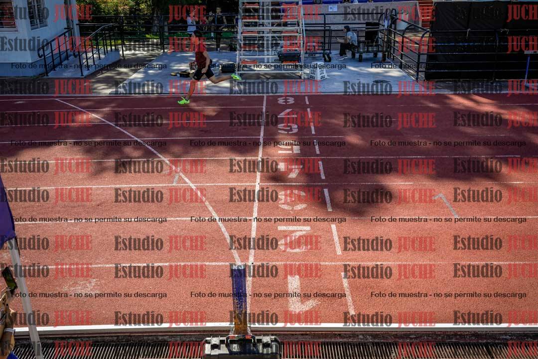 Fotos de los 200 m llanos de varones