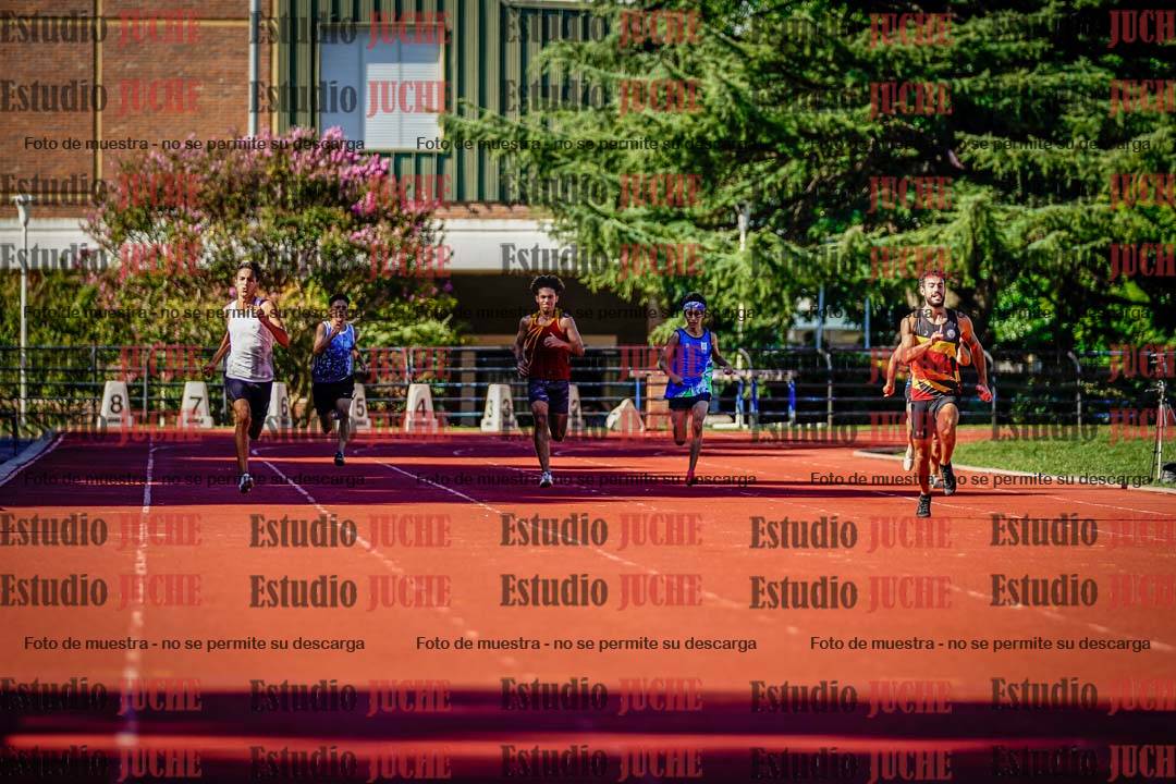 Fotos de los 200 m llanos de varones