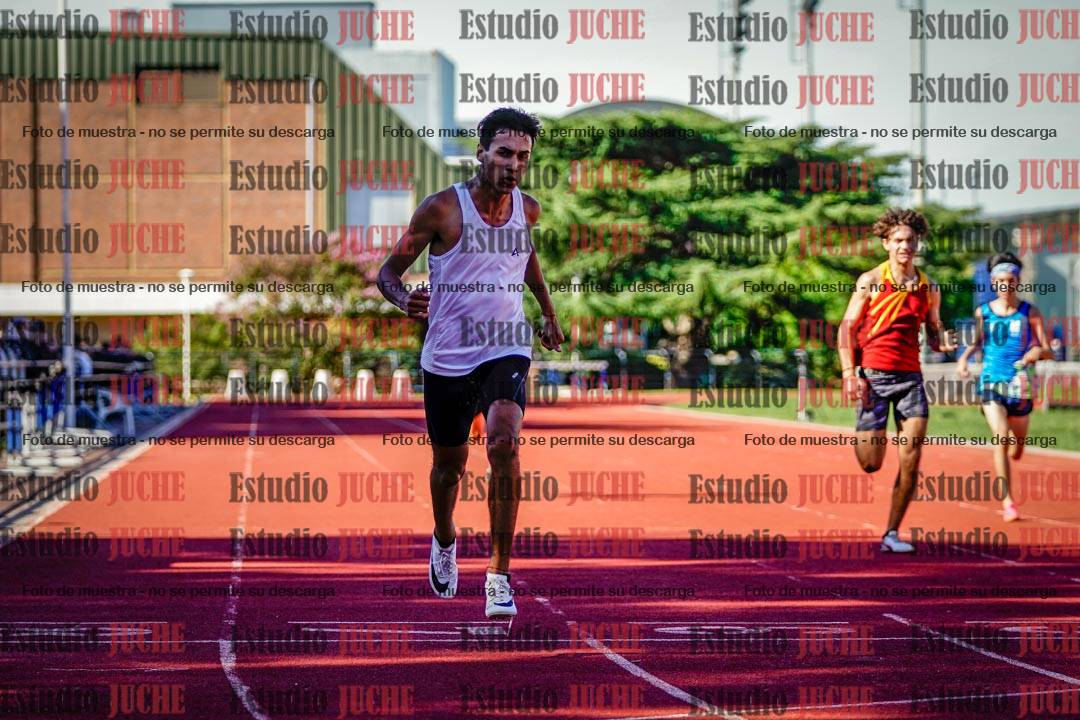 Fotos de los 200 m llanos de varones