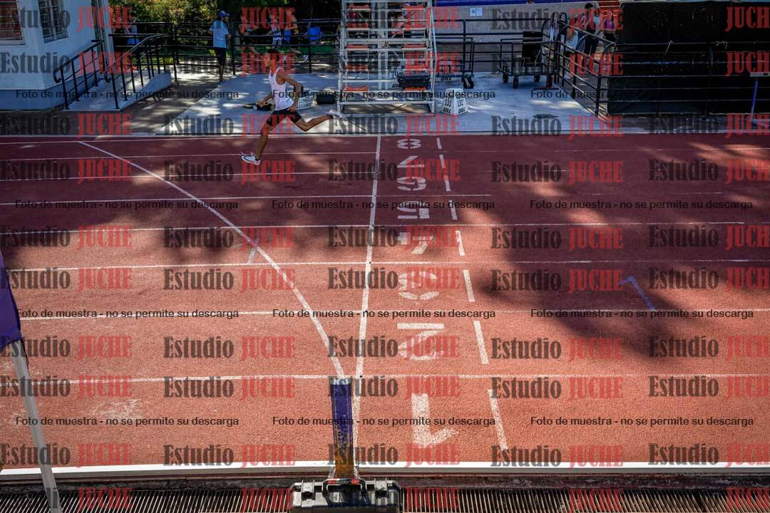 Fotos de los 200 m llanos de varones