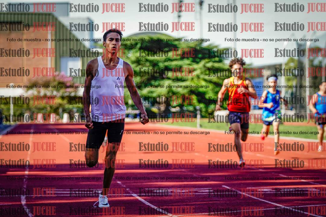 Fotos de los 200 m llanos de varones