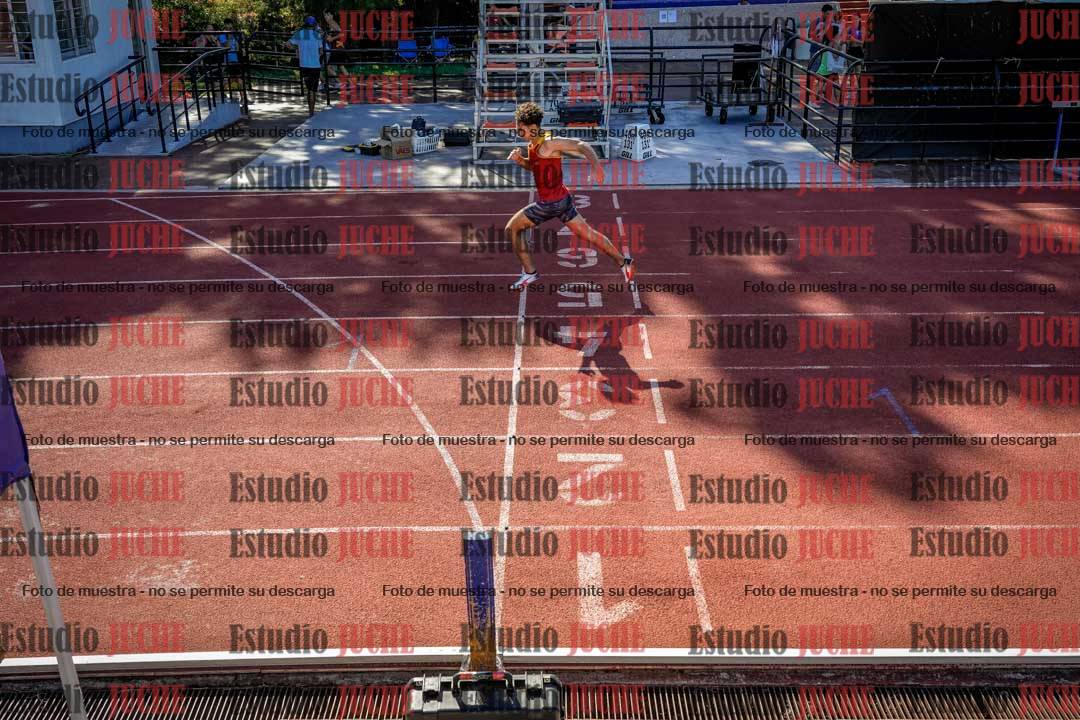 Fotos de los 200 m llanos de varones