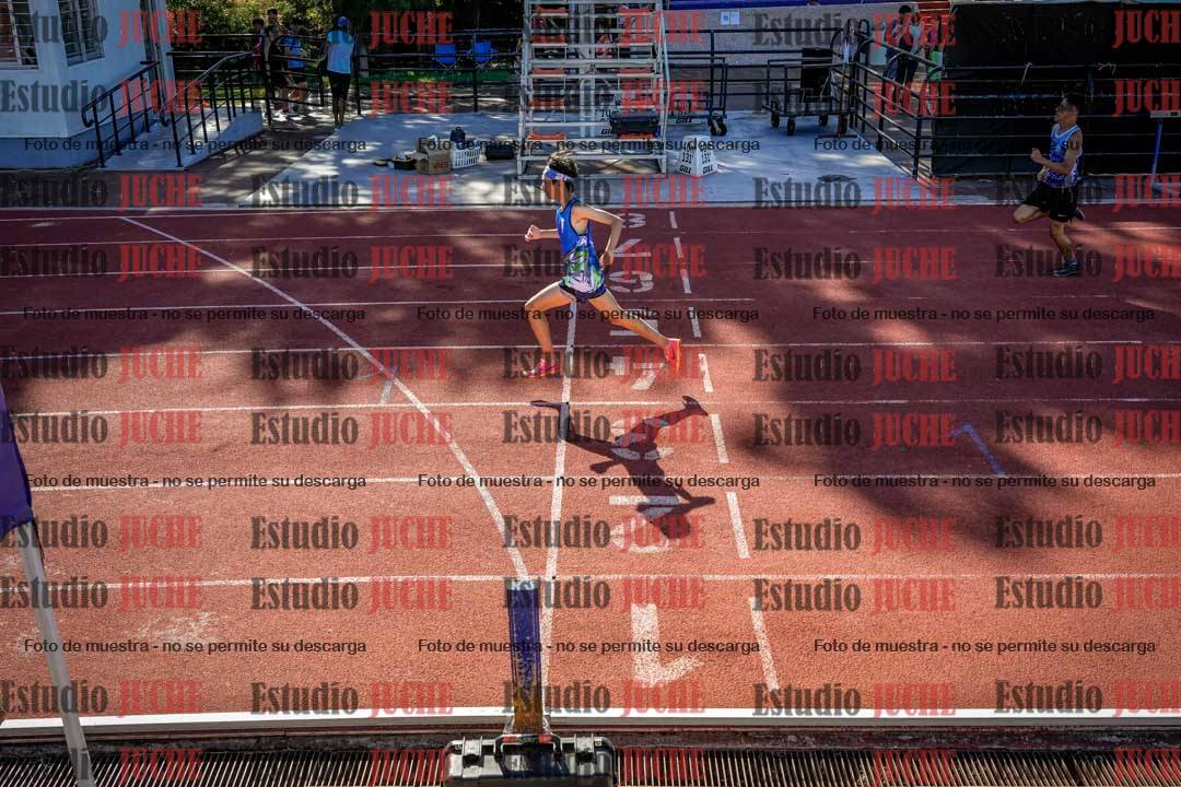 Fotos de los 200 m llanos de varones