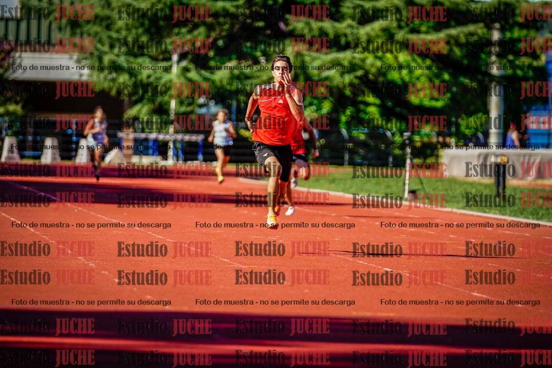 Fotos de los 200 m llanos de varones