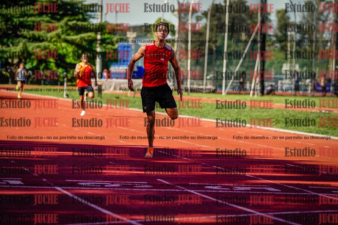 Fotos de los 200 m llanos de varones