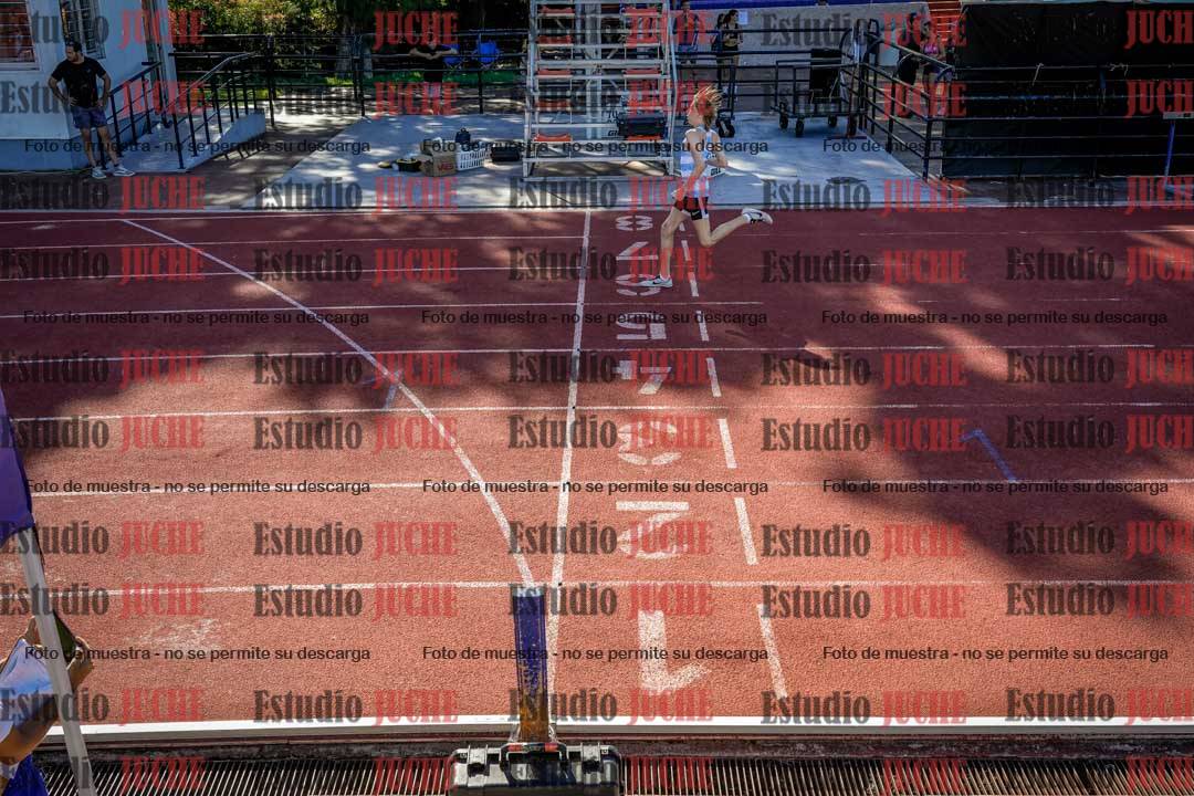 Fotos de los 200 m llanos de varones