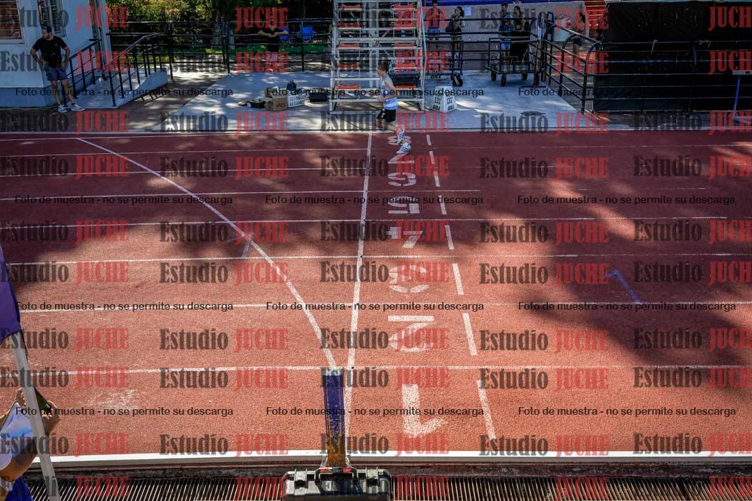 Fotos de los 200 m llanos de varones