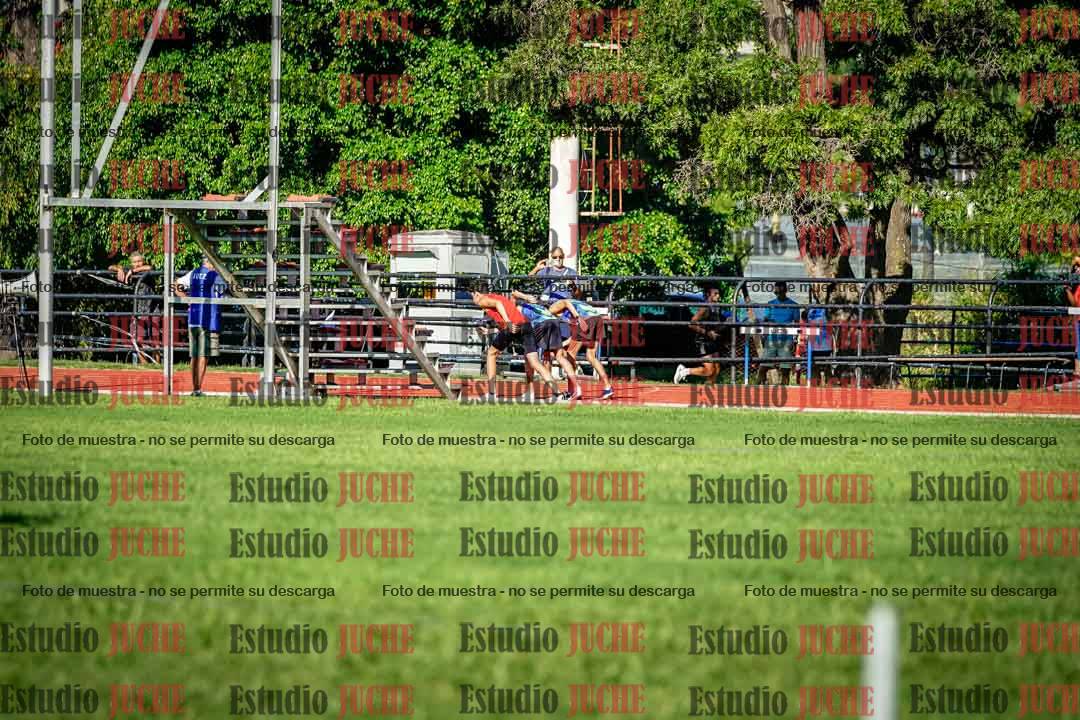 Fotos de los 600 m llanos de varones