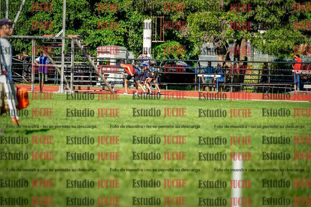 Fotos de los 600 m llanos de varones