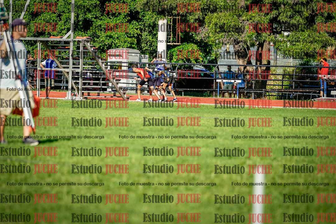 Fotos de los 600 m llanos de varones