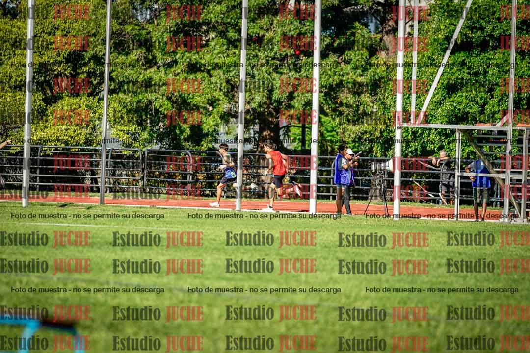 Fotos de los 600 m llanos de varones