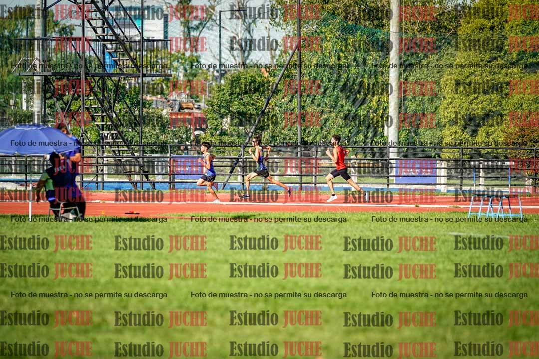 Fotos de los 600 m llanos de varones