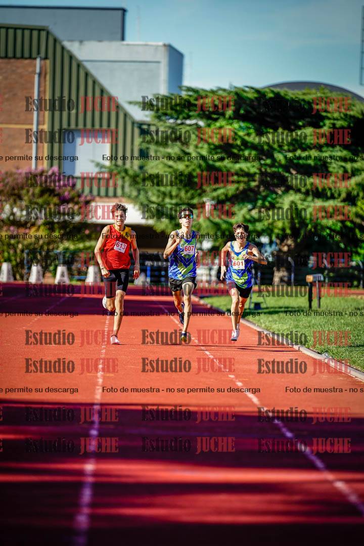 Fotos de los 600 m llanos de varones