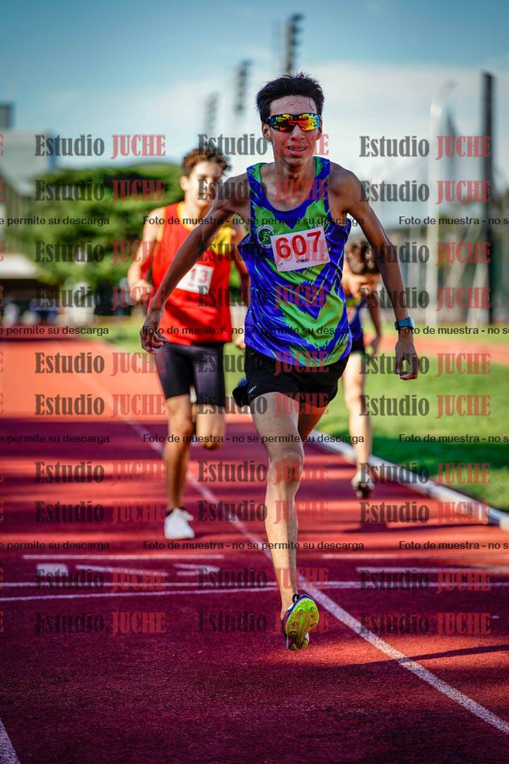 Fotos de los 600 m llanos de varones