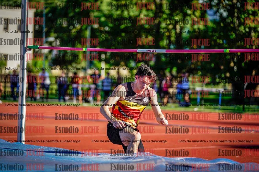 Fotos del salto en alto de varones