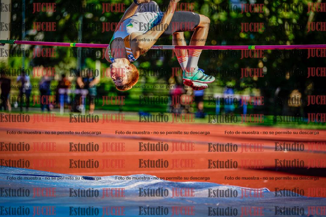Fotos del salto en alto de varones