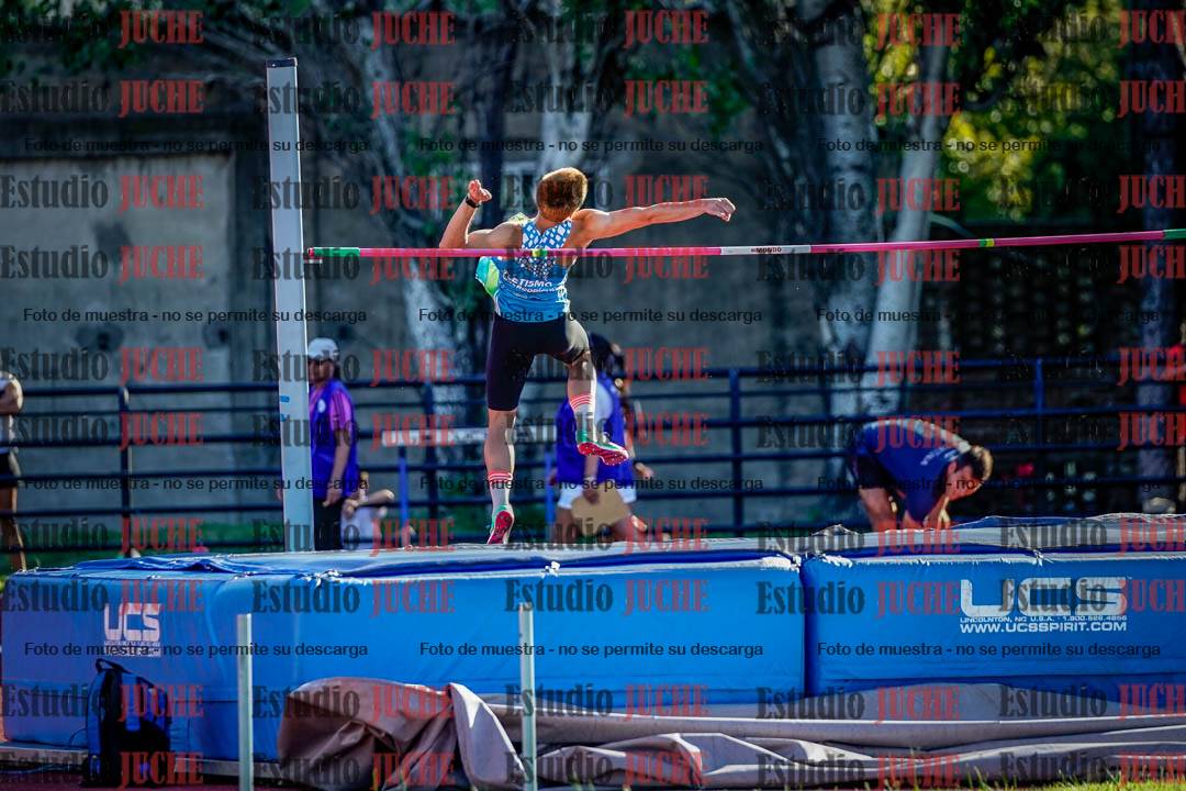 Fotos del salto en alto de varones