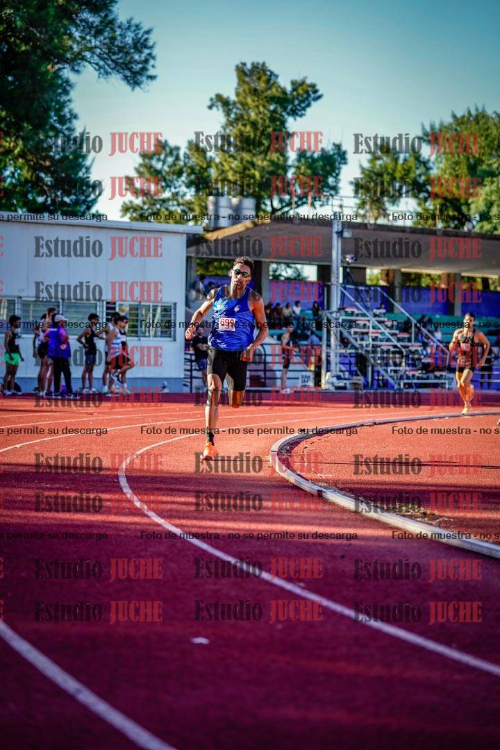 Fotos de los 800 m llanos de varones