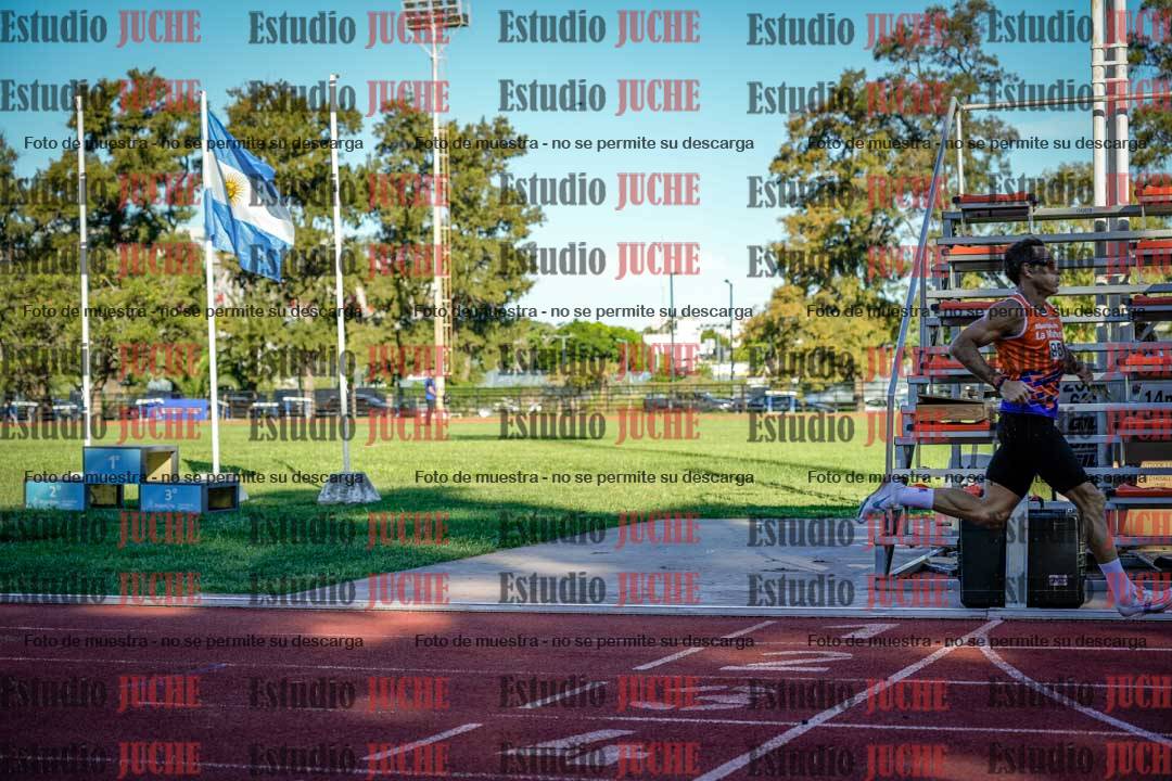 Fotos de los 800 m llanos de varones