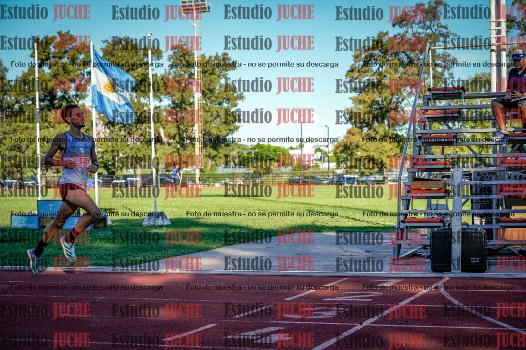 Fotos de los 800 m llanos de varones