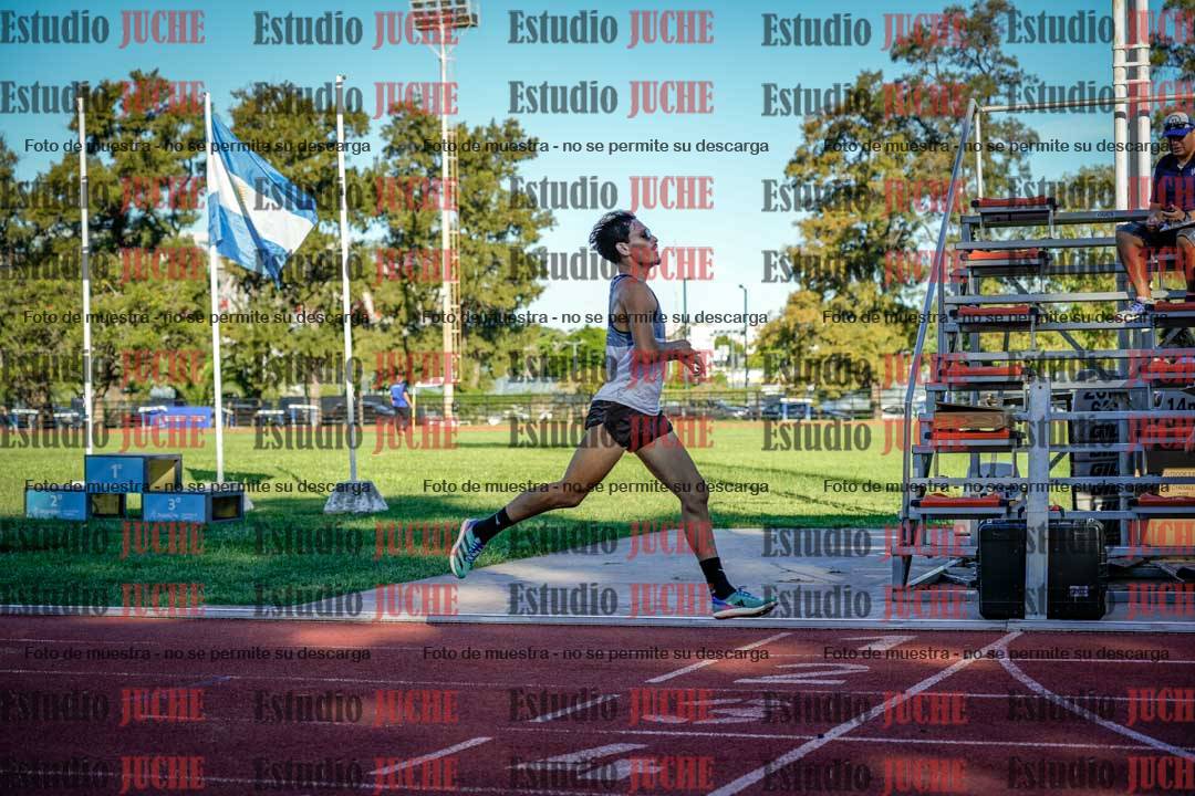 Fotos de los 800 m llanos de varones