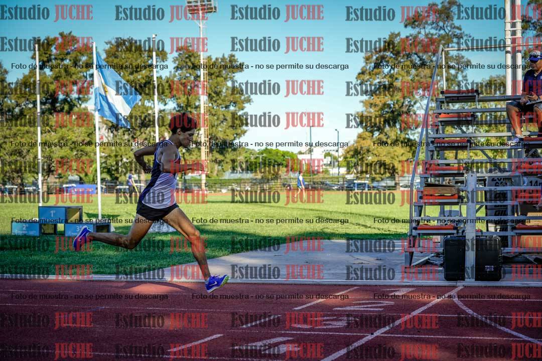 Fotos de los 800 m llanos de varones