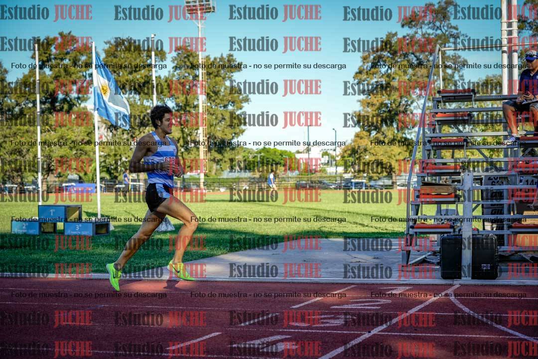 Fotos de los 800 m llanos de varones